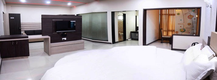 2208/Hotel Sun Plaza - Somnath 07.jpg